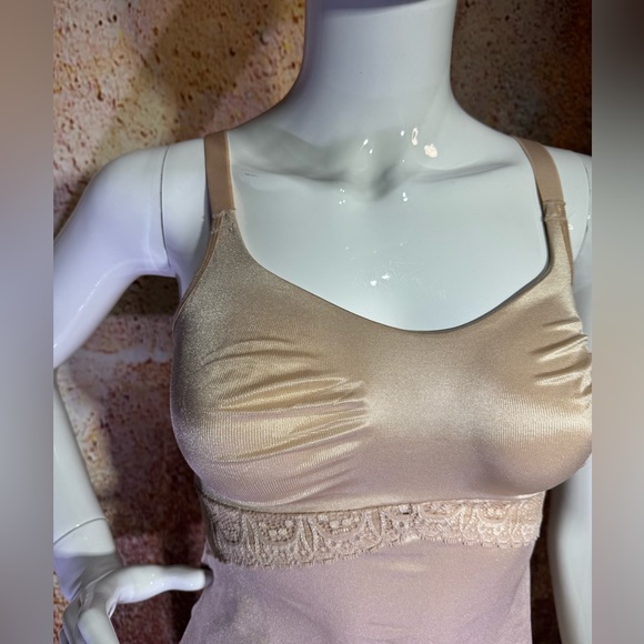 Ruby Ribbon Shaping Tank NWOT - Picture 2 of 4